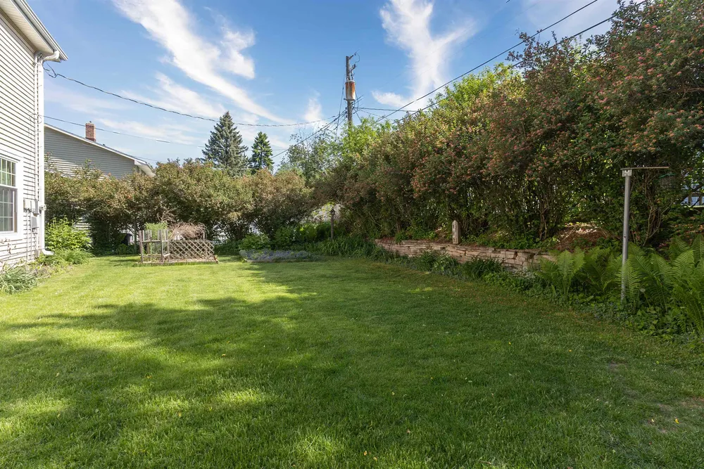 1740 N Eugene St, Appleton, WI 54914