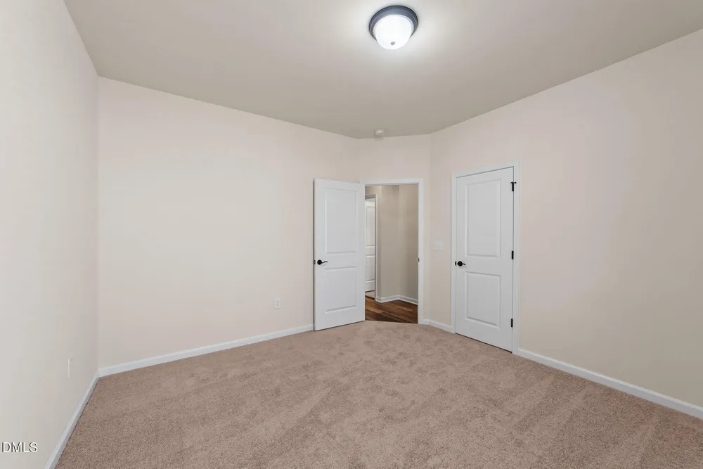 3735 Autumn Creek Dr, Fuquay-Varina, NC 27526
