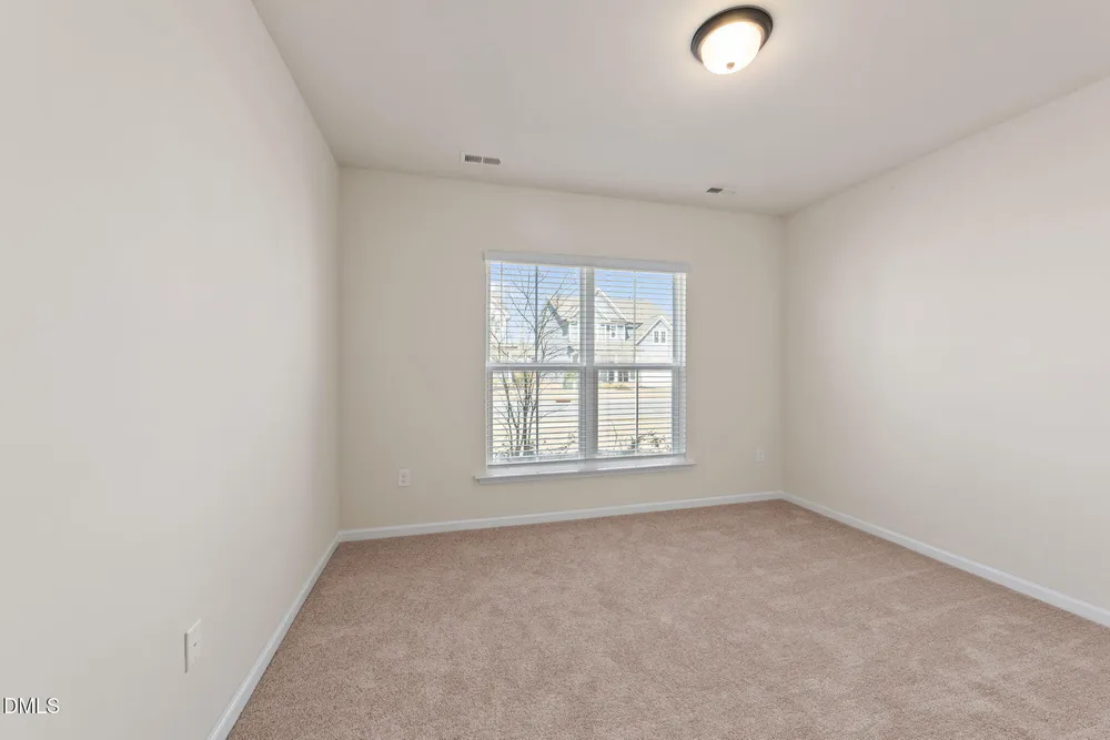3735 Autumn Creek Dr, Fuquay-Varina, NC 27526