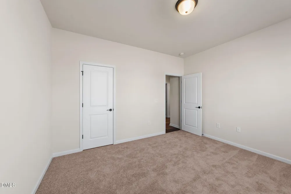 3735 Autumn Creek Dr, Fuquay-Varina, NC 27526