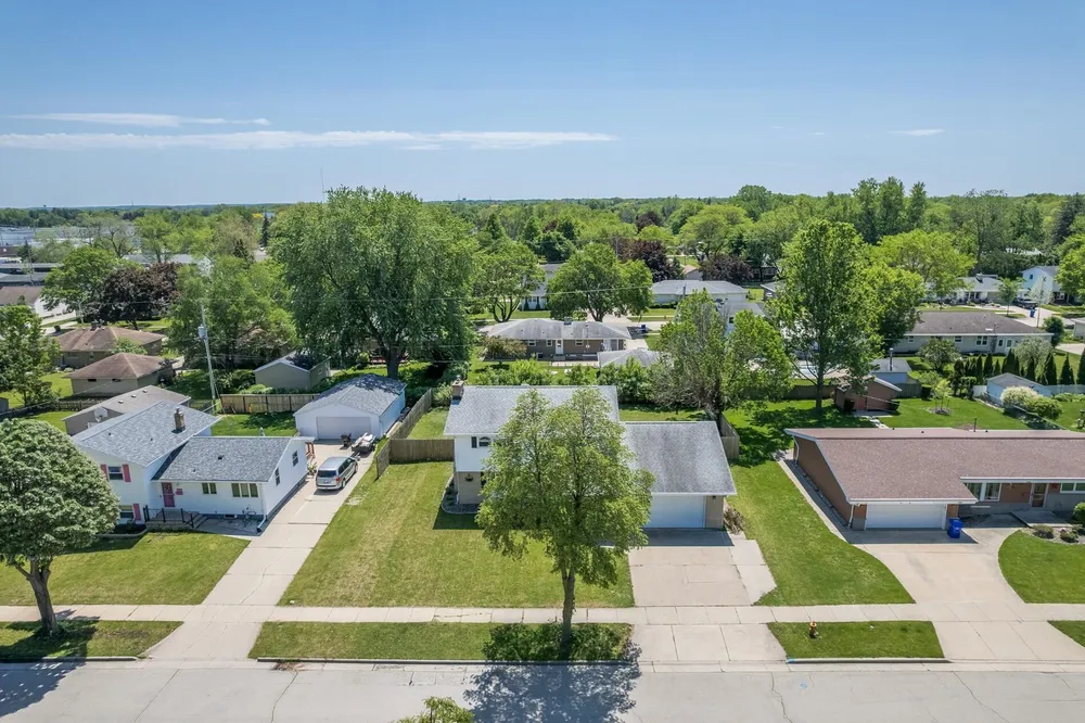 1805 E Marquette St, Appleton, WI 54911