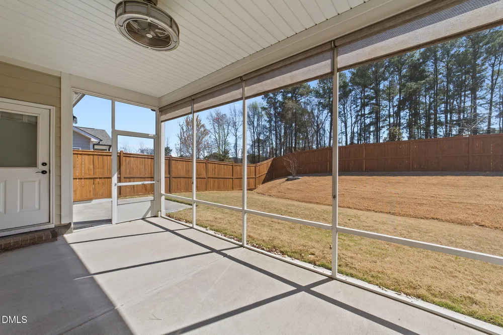 3735 Autumn Creek Dr, Fuquay-Varina, NC 27526