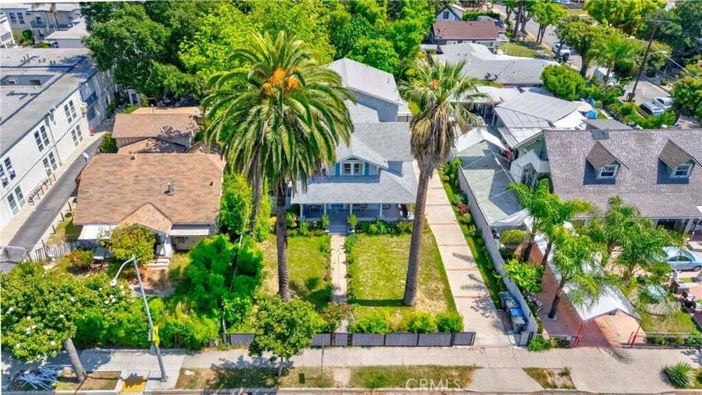 790 N El Molino Ave, Pasadena, CA 91104