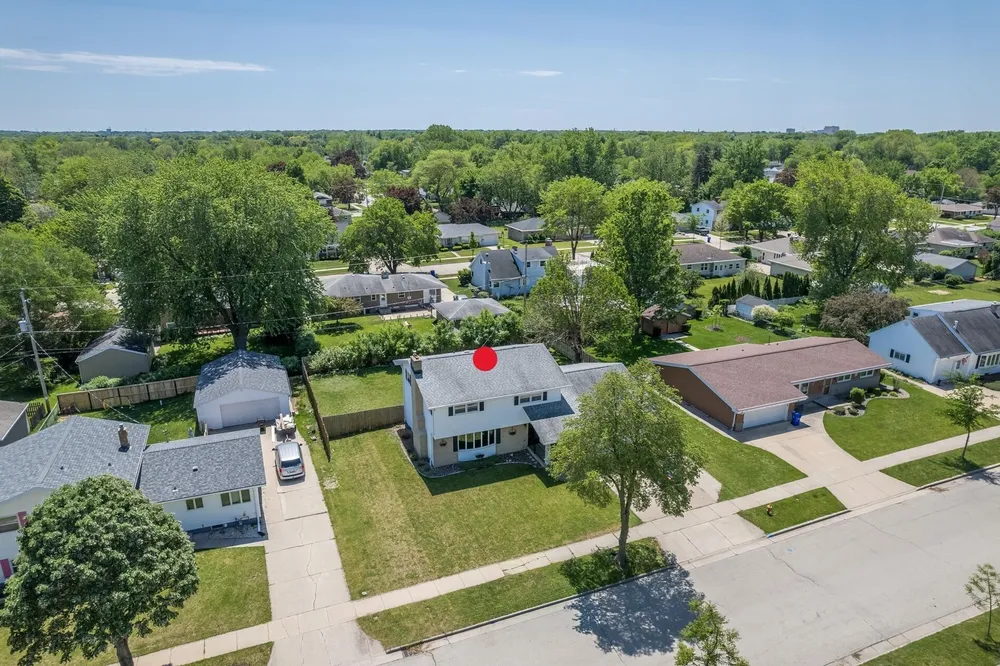 1805 E Marquette St, Appleton, WI 54911