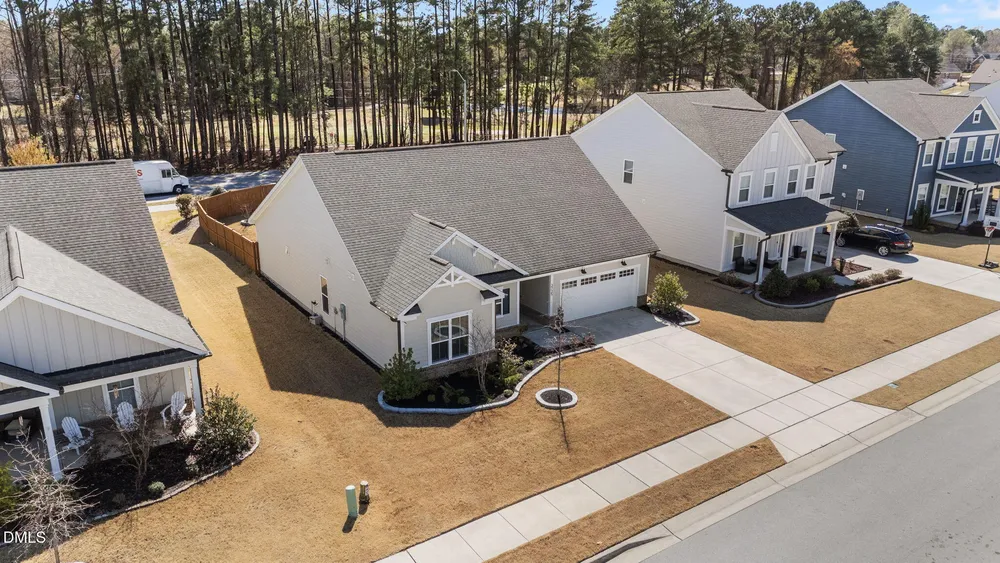 3735 Autumn Creek Dr, Fuquay-Varina, NC 27526
