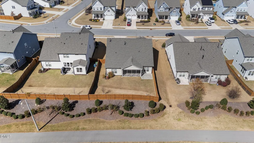 3735 Autumn Creek Dr, Fuquay-Varina, NC 27526