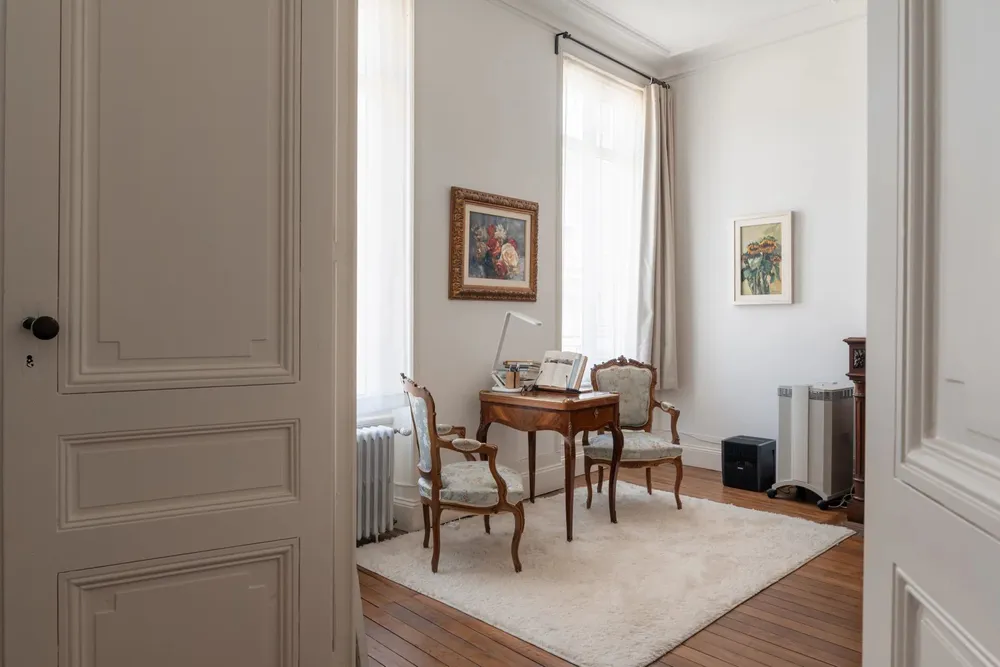 Bordeaux, 33000, France