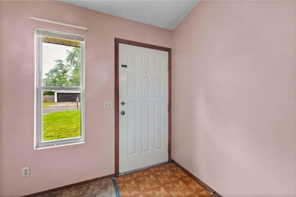 N Century Dr, Rogers, AR 72756