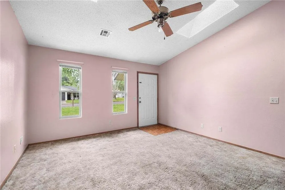 N Century Dr, Rogers, AR 72756