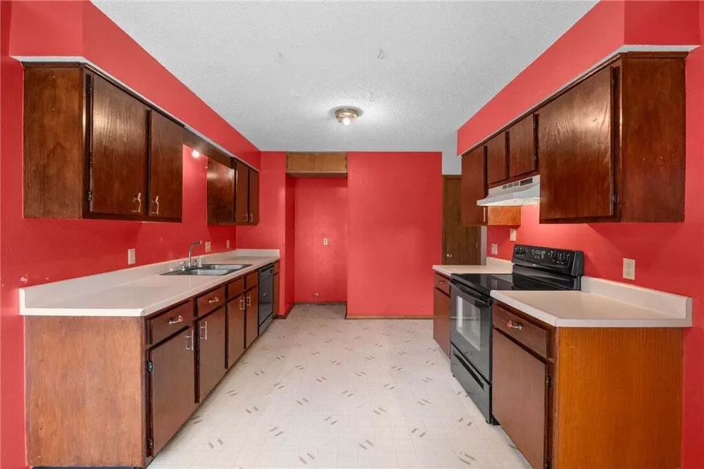 N Century Dr, Rogers, AR 72756