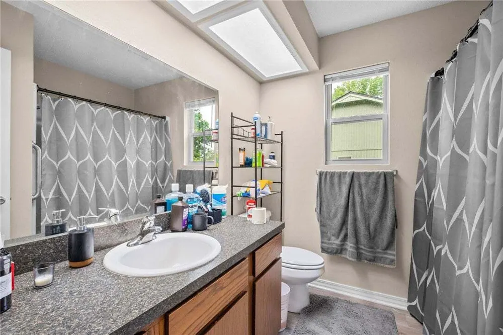 N Century Dr, Rogers, AR 72756