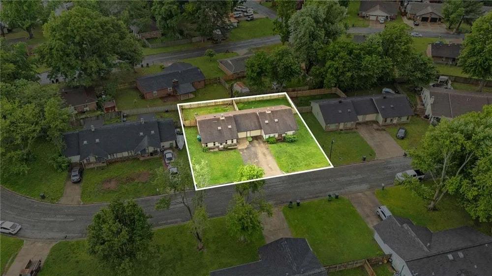 N Century Dr, Rogers, AR 72756
