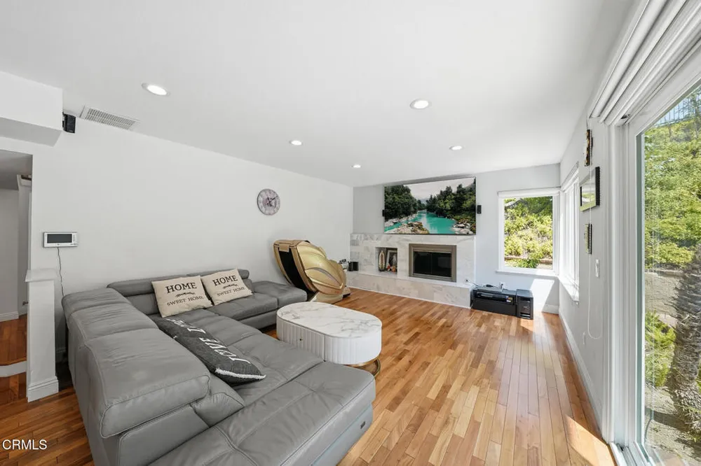 3180 Dragonfly St, Glendale, CA 91206