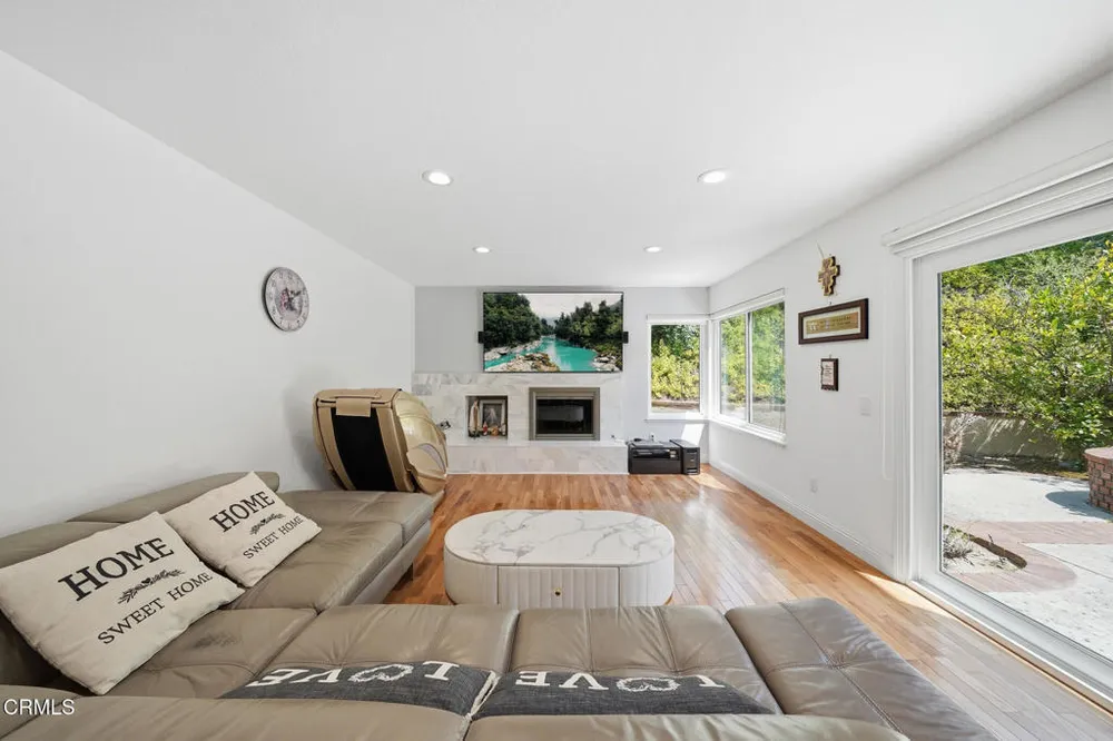 3180 Dragonfly St, Glendale, CA 91206