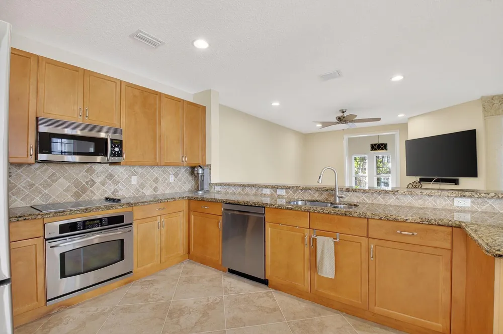 1617 Estuary Way, Delray Beach, FL 33483