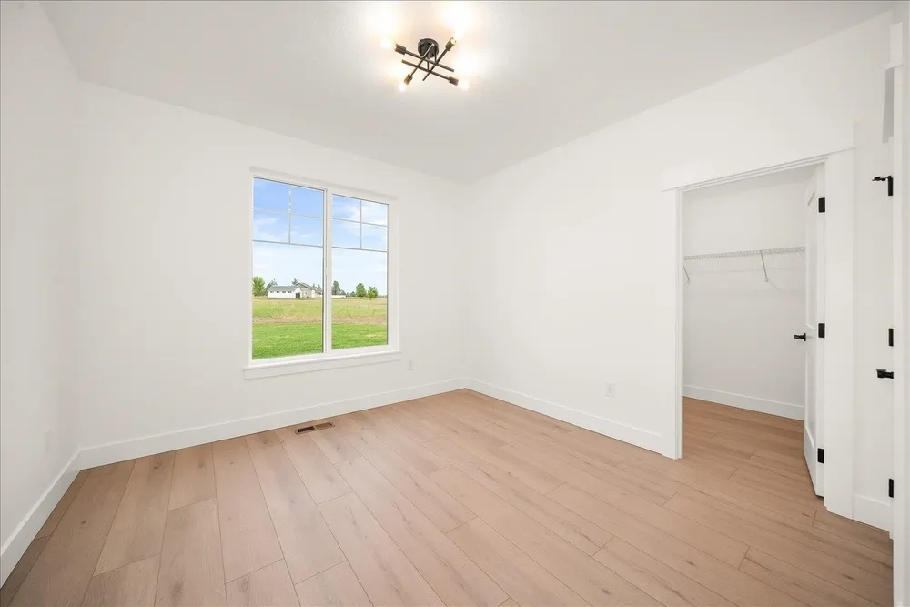 5526 S Dorset Rd, Spokane, WA 99224
