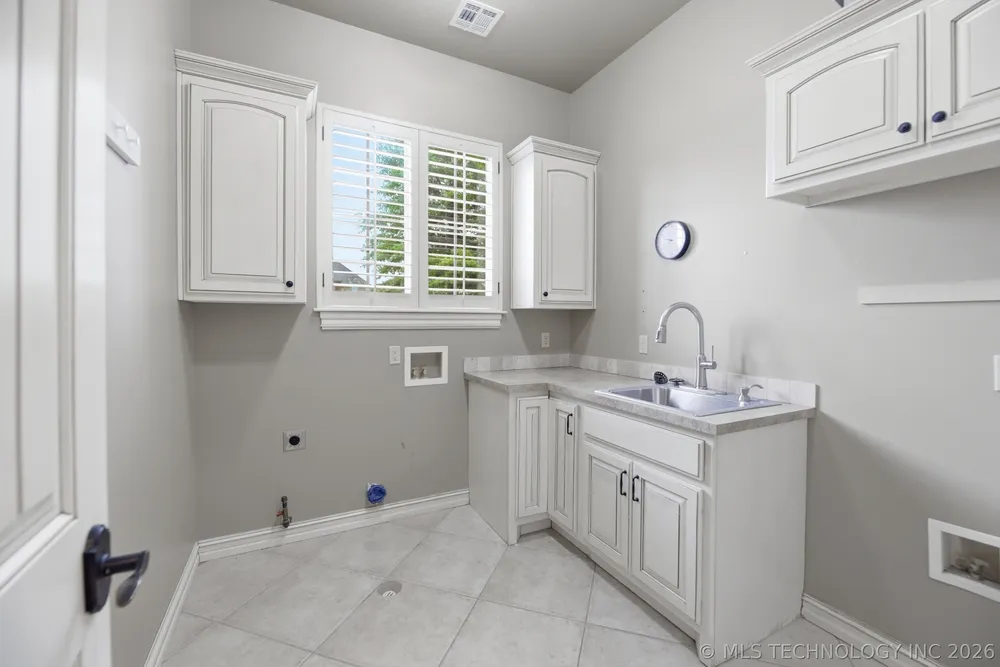 10906 S 77th East Ave, Tulsa, OK 74133