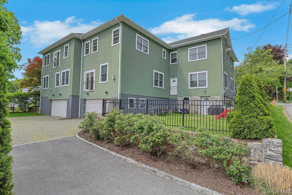 28 Rose St, Hastings On Hudson, NY 10706