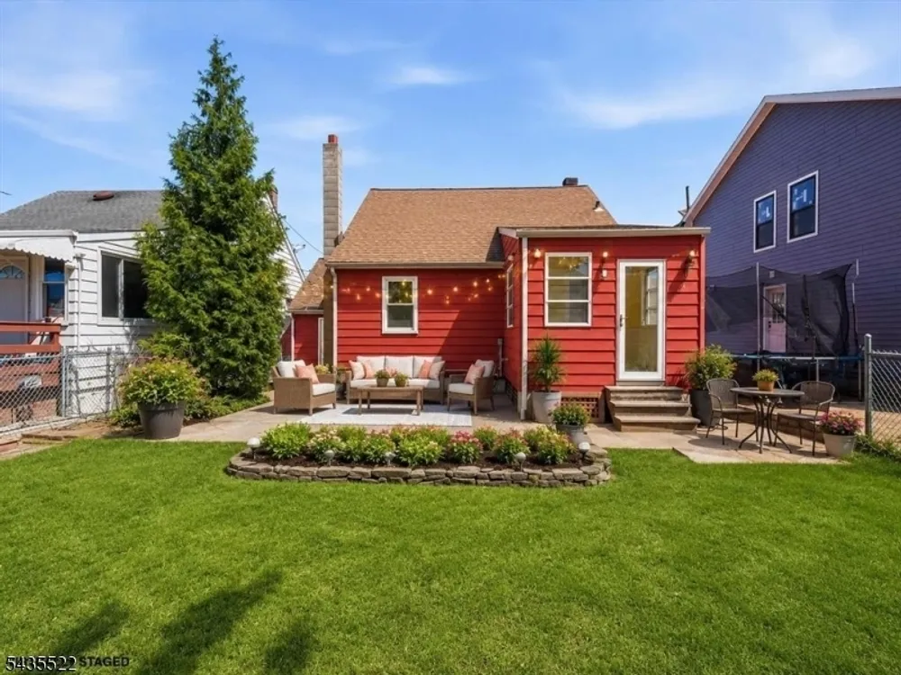 221 Ralph St, Belleville, NJ 07109