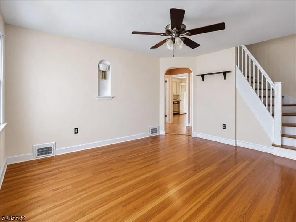 221 Ralph St, Belleville, NJ 07109