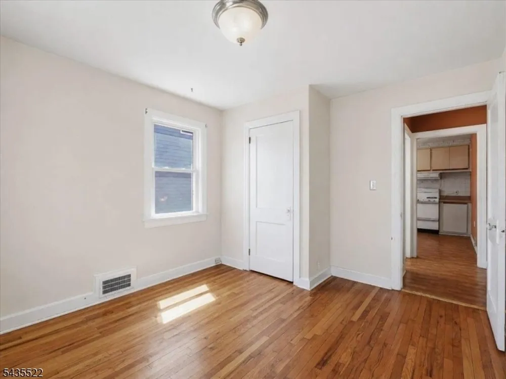 221 Ralph St, Belleville, NJ 07109