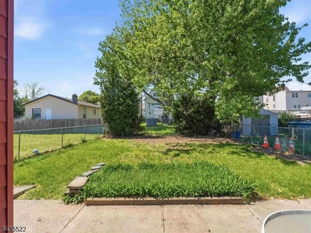 221 Ralph St, Belleville, NJ 07109