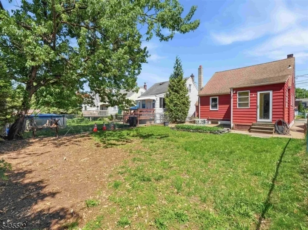 221 Ralph St, Belleville, NJ 07109