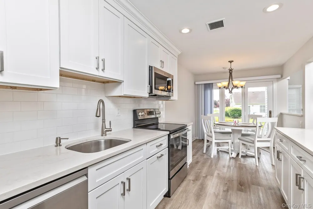 54 Standish Dr, Mount Sinai, NY 11766