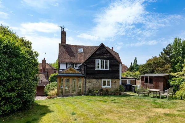 Lewes Road, Lindfield, RH16 photo 26