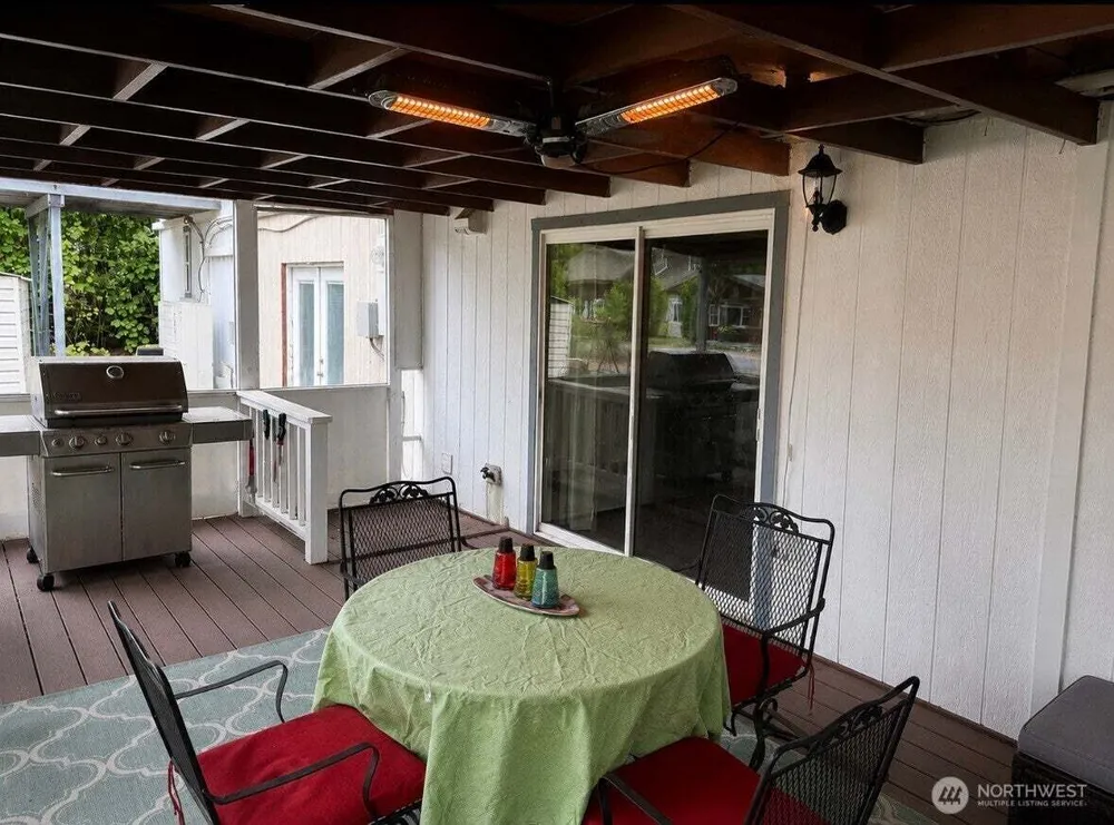 402 Juniper St, Oroville, WA 98844