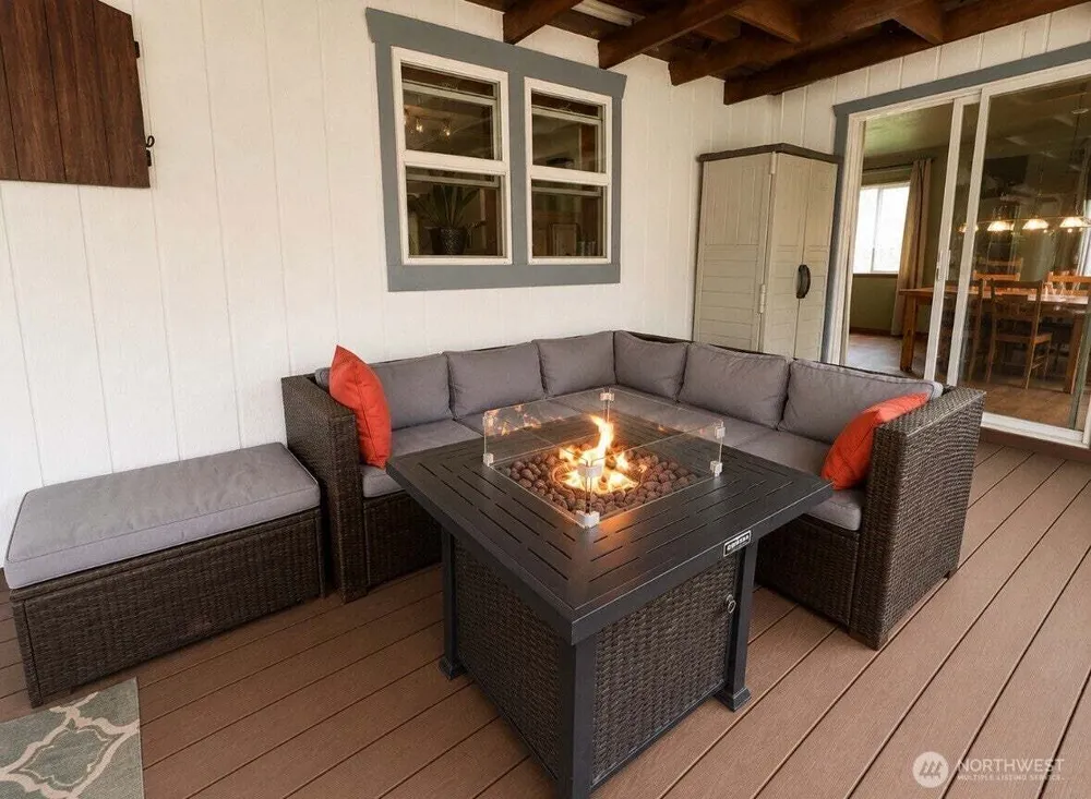 402 Juniper St, Oroville, WA 98844