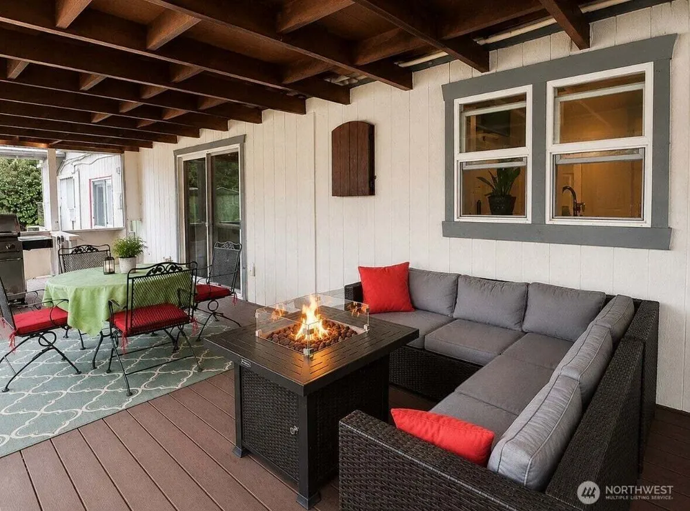 402 Juniper St, Oroville, WA 98844