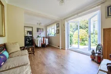 Buckingham Avenue, Whetstone, N20 photo 6
