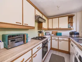 Bitterne Close, Havant thumb 3