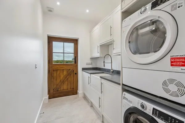 Great Brickhill, Milton Keynes, MK17 photo 6
