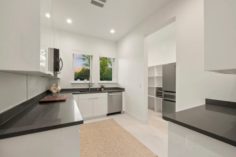 3630 Winding Creek Rd, Sacramento, CA 95864