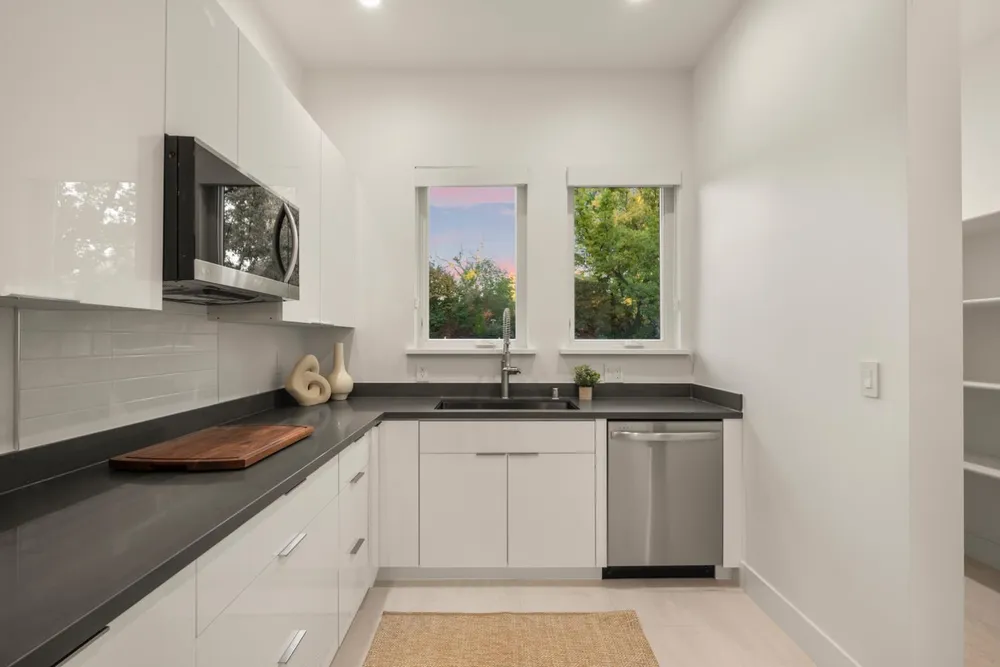 3630 Winding Creek Rd, Sacramento, CA 95864