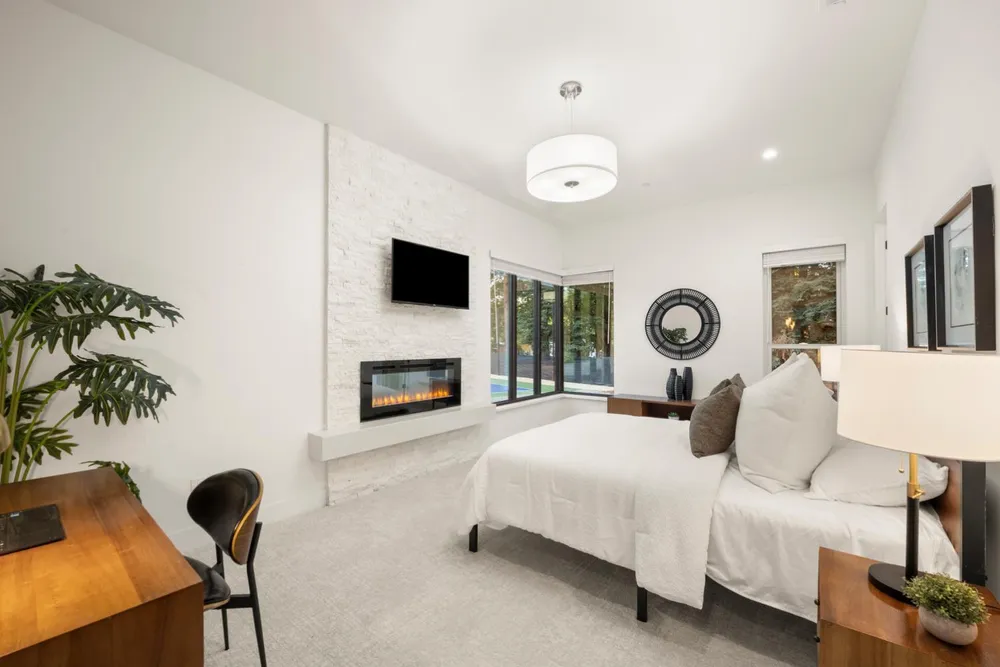 3630 Winding Creek Rd, Sacramento, CA 95864