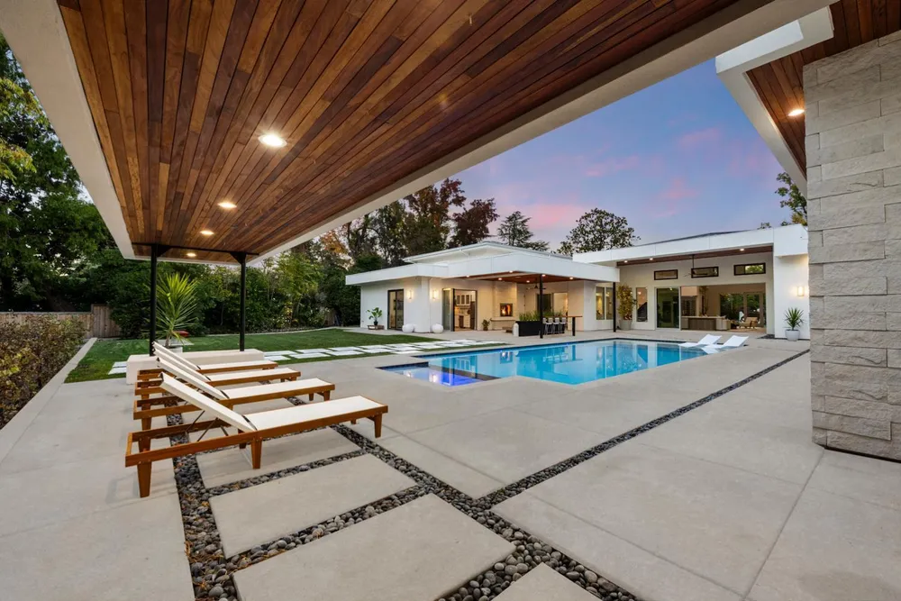 3630 Winding Creek Rd, Sacramento, CA 95864