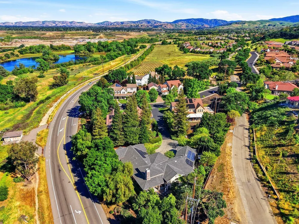 733 Vineyard Terrace, Pleasanton, CA 94566