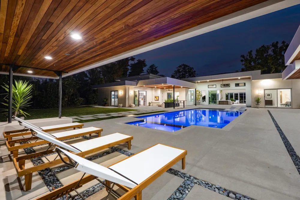 3630 Winding Creek Rd, Sacramento, CA 95864