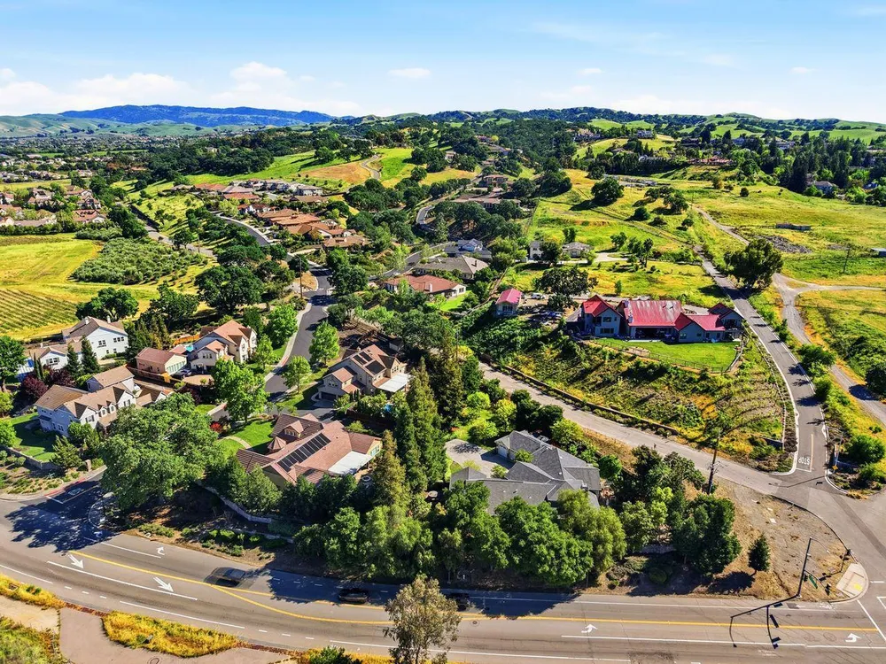 733 Vineyard Terrace, Pleasanton, CA 94566