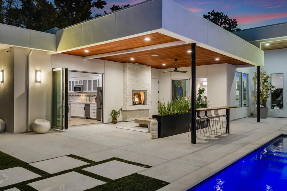 3630 Winding Creek Rd, Sacramento, CA 95864