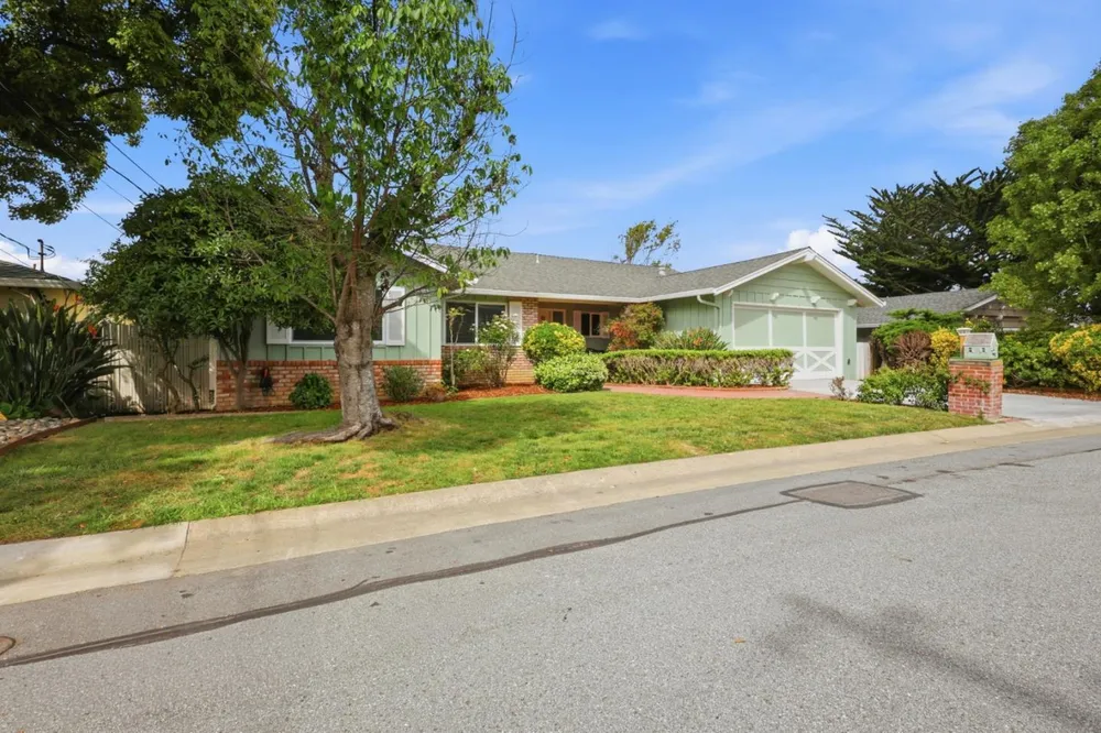 3028 Greenoak Ct, San Mateo, CA 94403