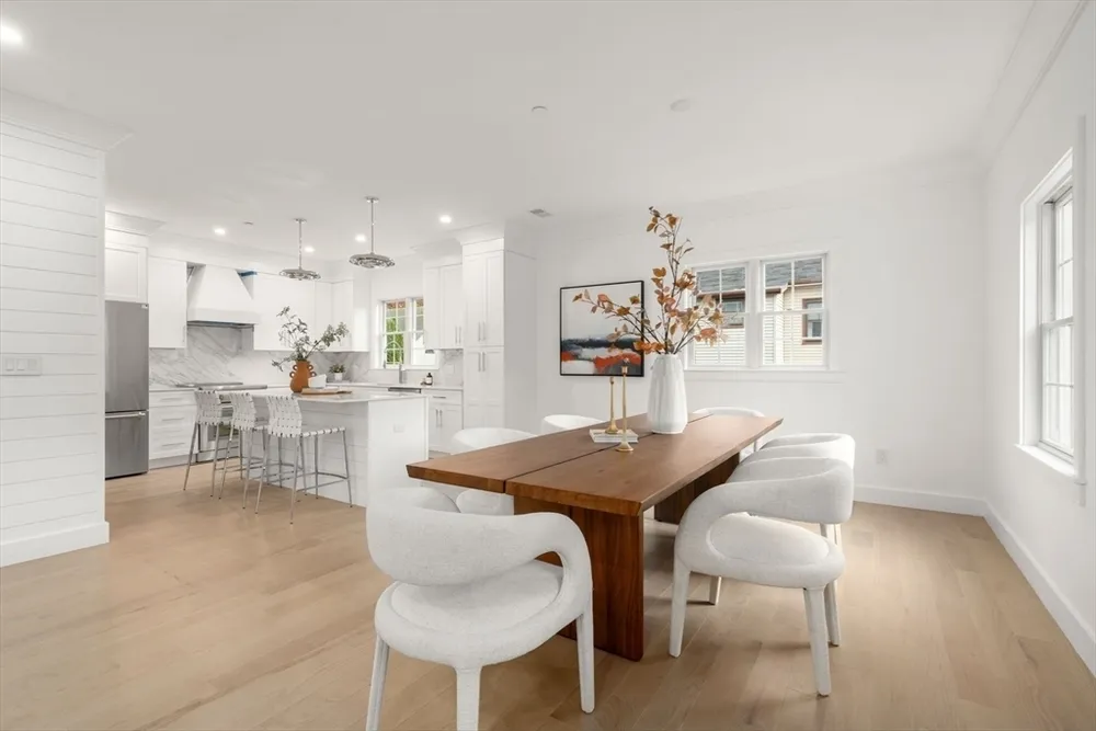 63 Oak St, Wellesley, MA 02482