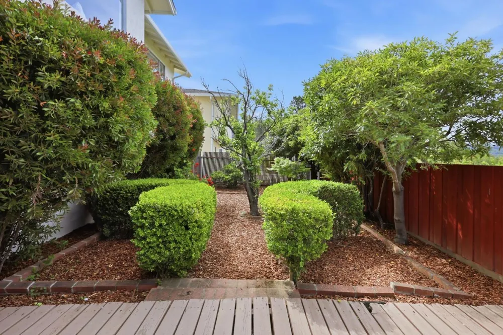 3028 Greenoak Ct, San Mateo, CA 94403