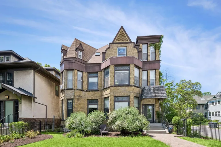 2700 Pillsbury Ave S, Minneapolis, MN 55408