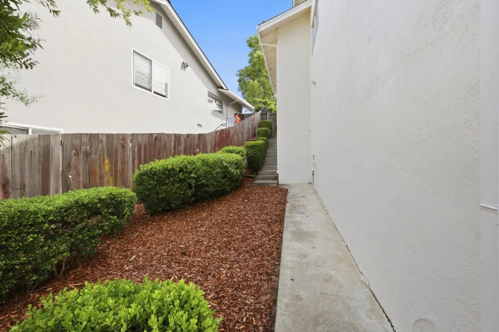 3028 Greenoak Ct, San Mateo, CA 94403