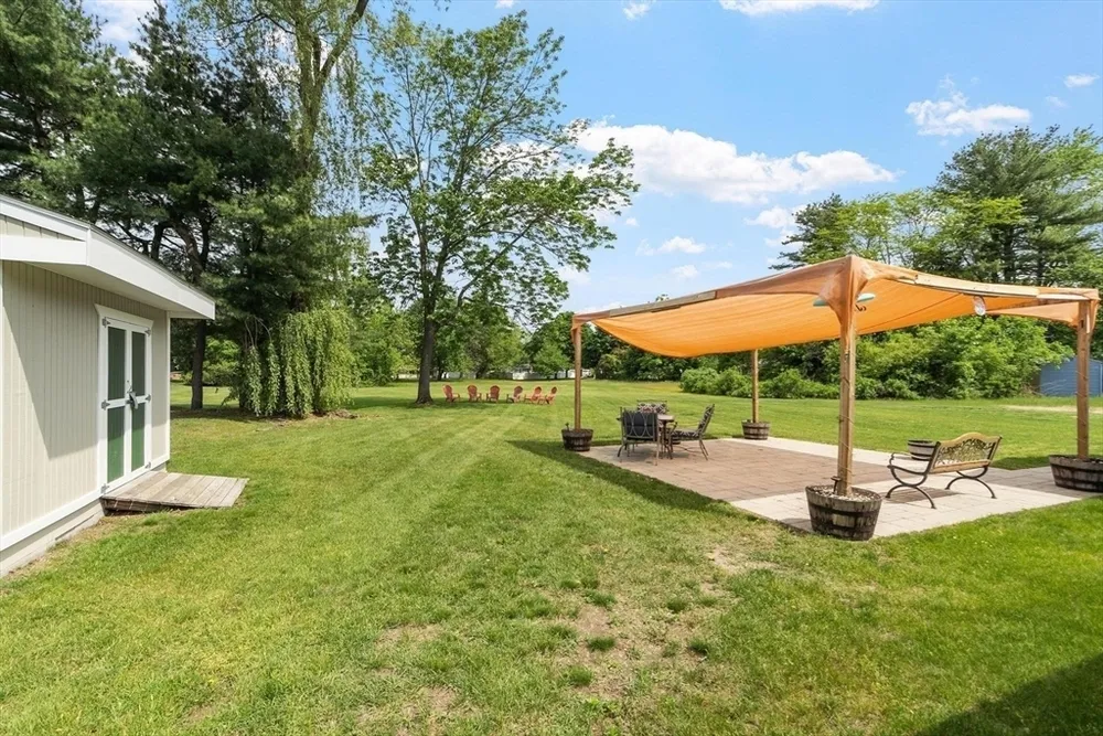 9 Ansie Rd, Chelmsford, MA 01824