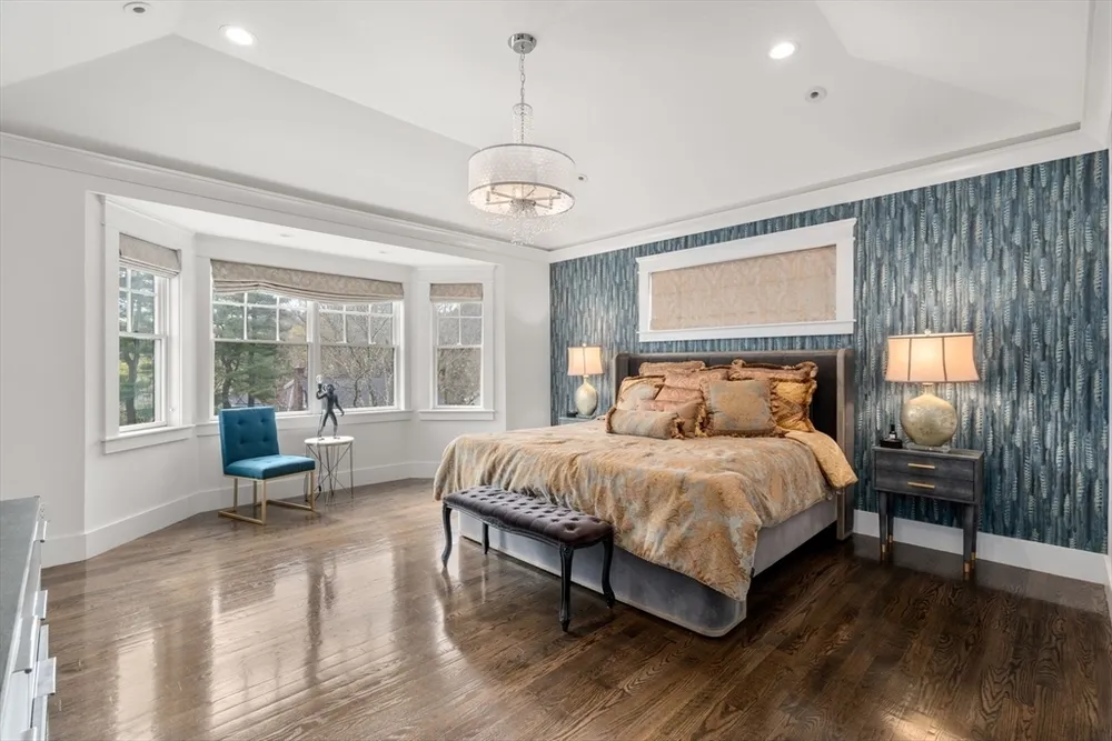 136 Beaumont Ave, Newton, MA 02460